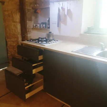 Charming 1-Bed Villa in Massa Martana